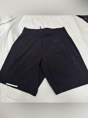 Lululemon Men’s Black 9” Short - Small. - S 01